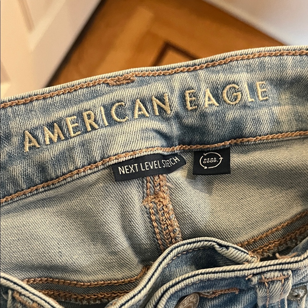 American Eagle 000 short